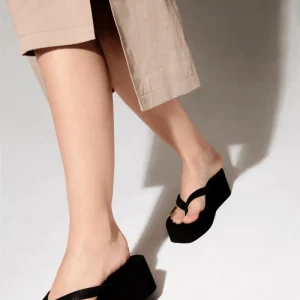 High Platform Black